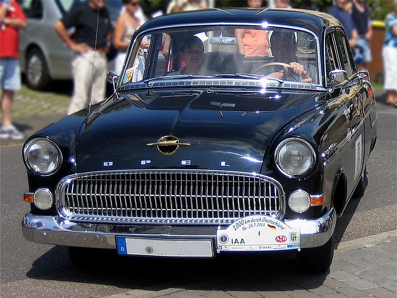 Opel Kapitan (a 4-a generatie)