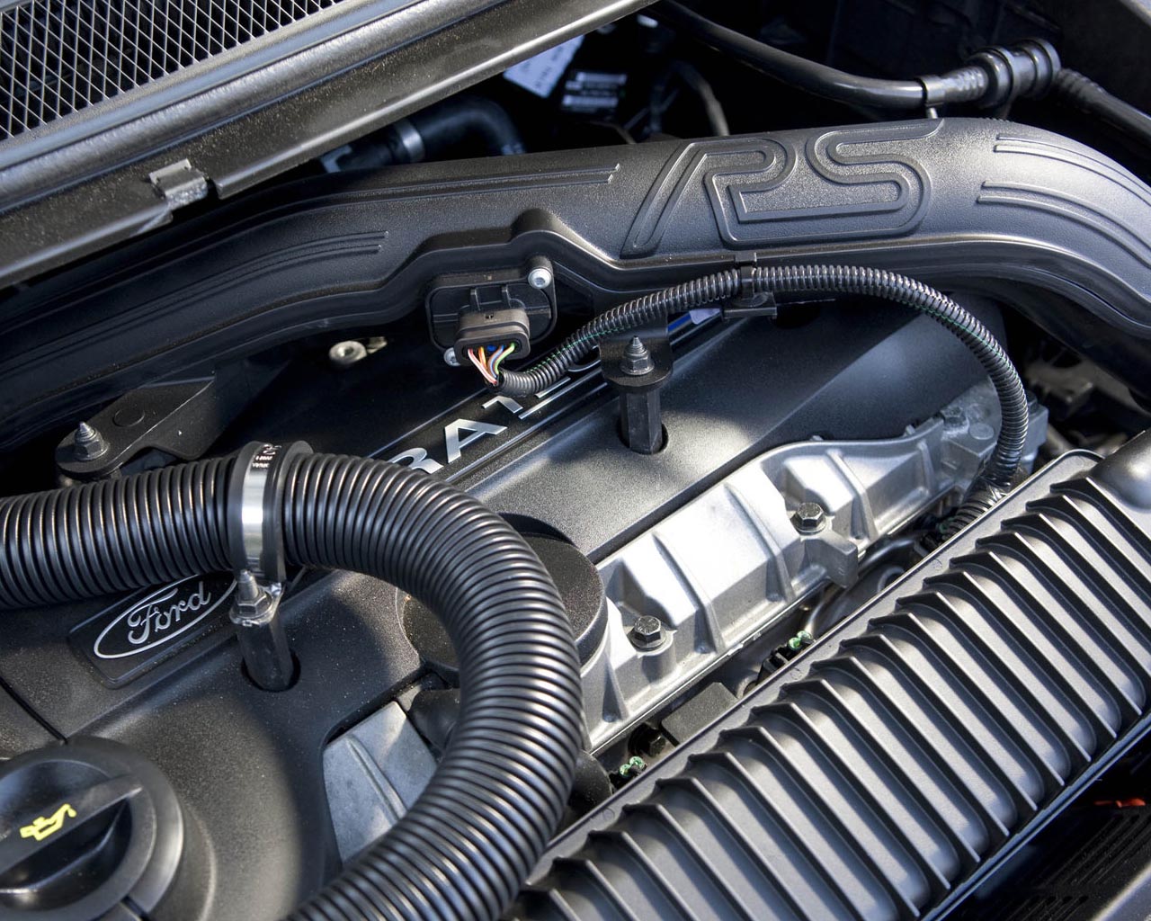 305 CP si 440 Nm